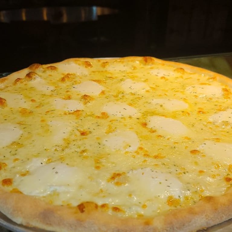 Delicious Garlic Bread at Our Italian Pizzeria
